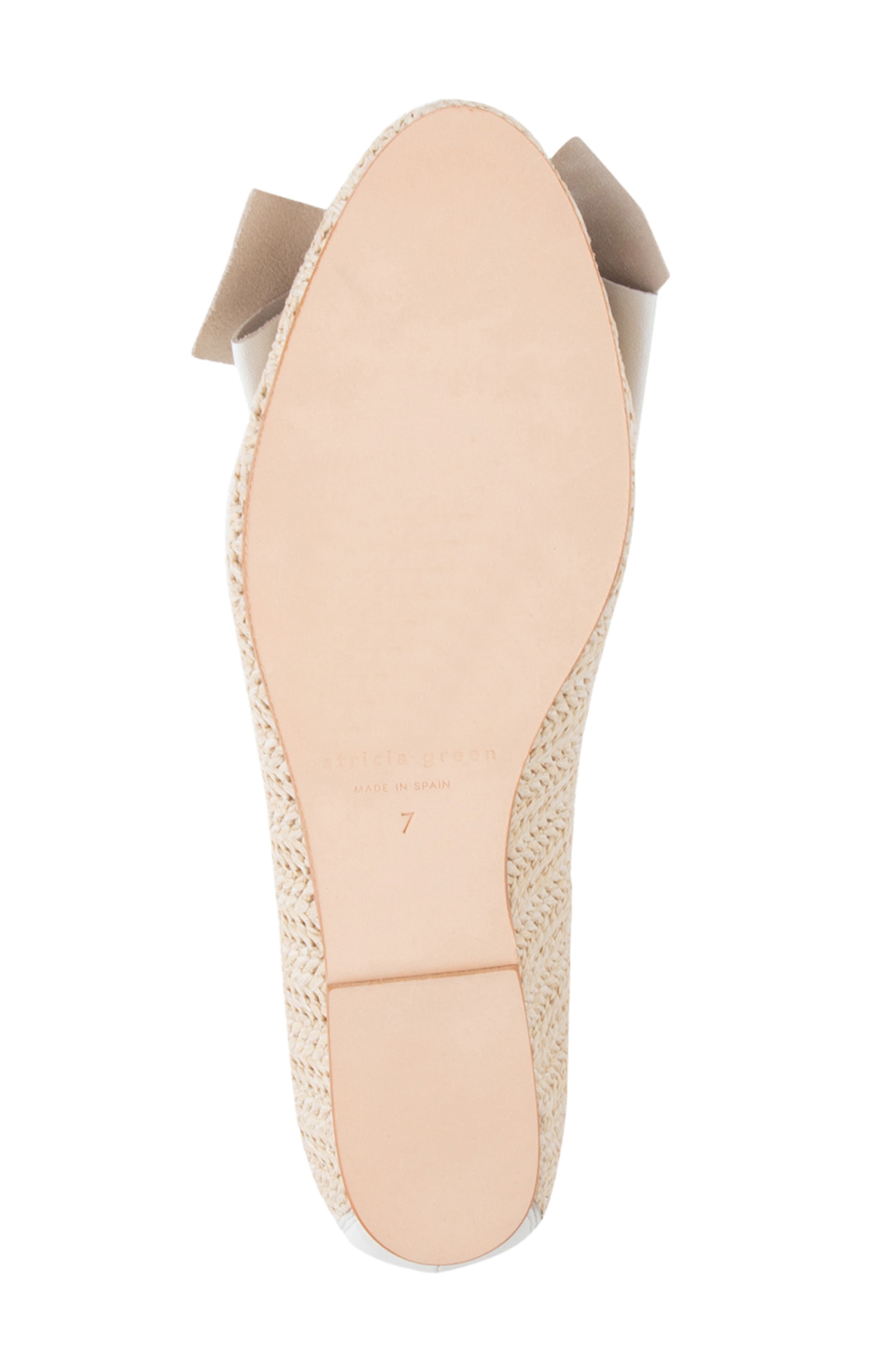 St. Tropez Bow Raffia Flat, Alternate, color, WHITE STRAW