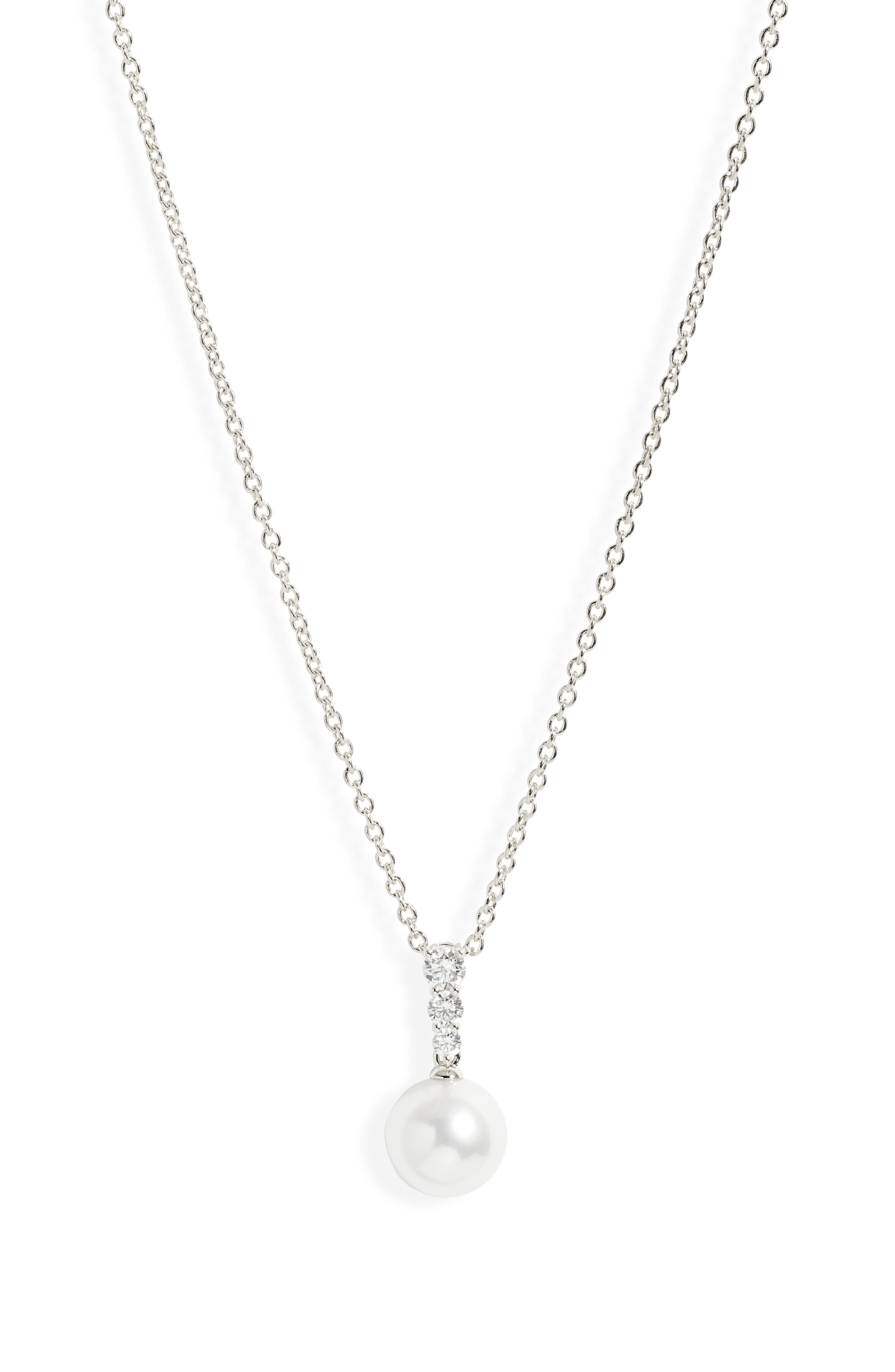 selected WHITE GOLD/ DIAMOND/ PEARL