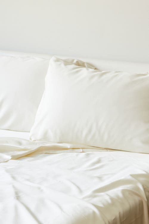 Bedvoyage Luxury 100% Viscose Cooling Pillowcase Set In White