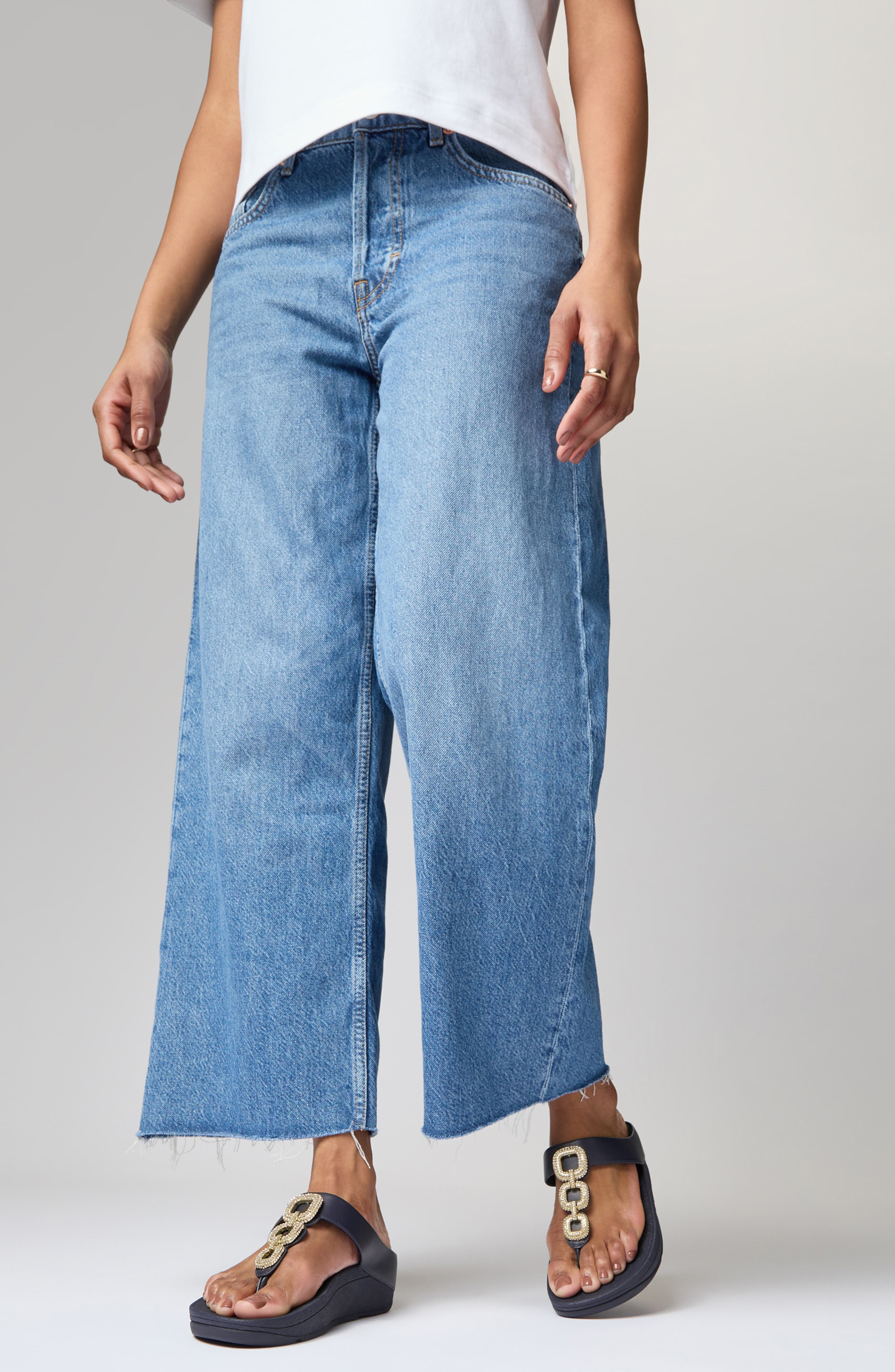 FitFlop Fino Platform Wedge Flip Flop, Alternate, color, 