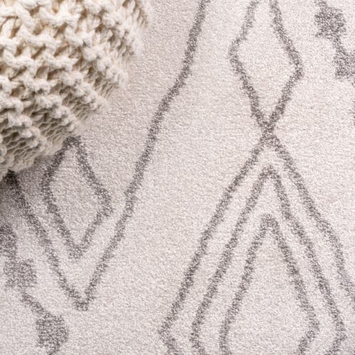 Jonathan Y Rih Moroccan Style Diamond Area Rug In Ivory/gray