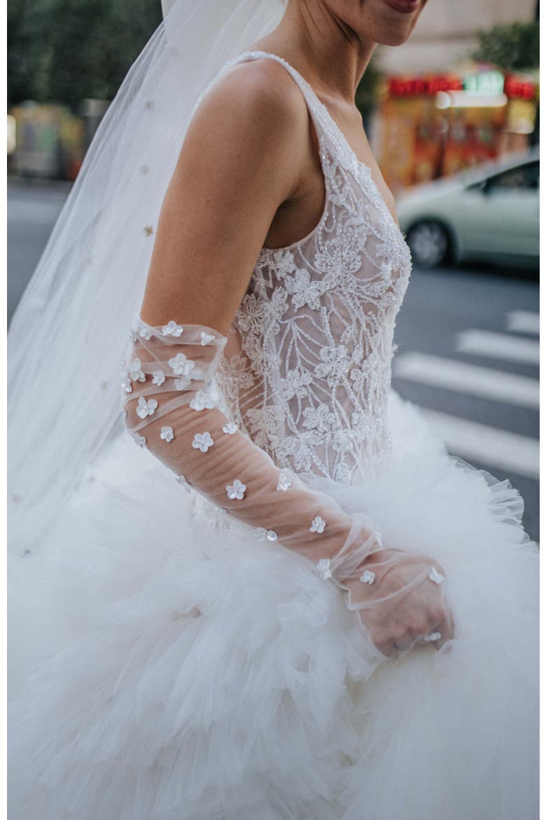 Valiant Sheer Gloves, Alternate, color, Ivory