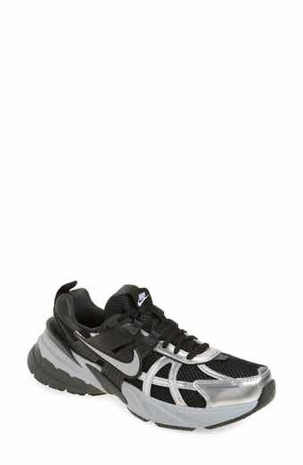 Nike V2K Run Sneaker
