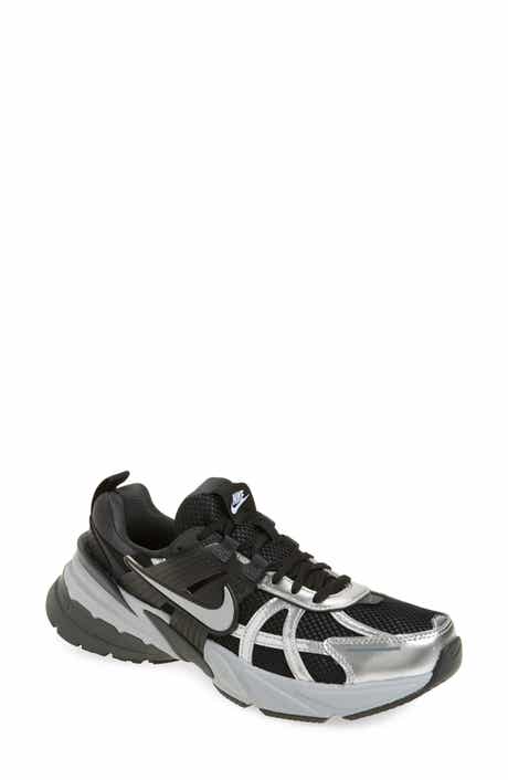 Nike V2K Run Sneaker