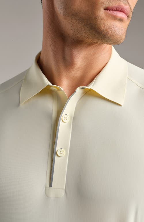 Rhone Approach Performance Polo In Lemon Mist