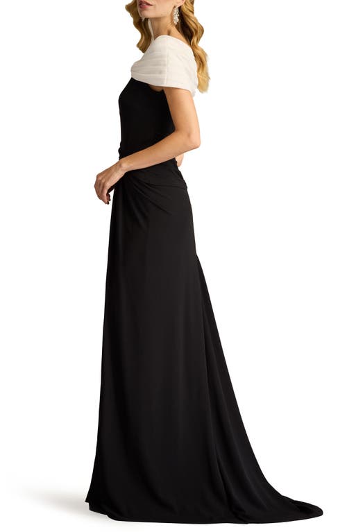 Tadashi Shoji Textured Crepe Cap Sleeve Contrast Gown In Black/ivory