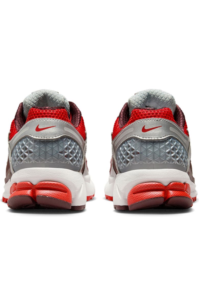 Nike Zoom Vomero 5 Sneaker, Alternate, color,