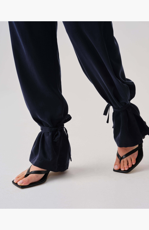 Leman Mercer Valerie Pant In Blue