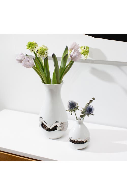 Anna New York Talianna Oro Bud Vase In White And Silver