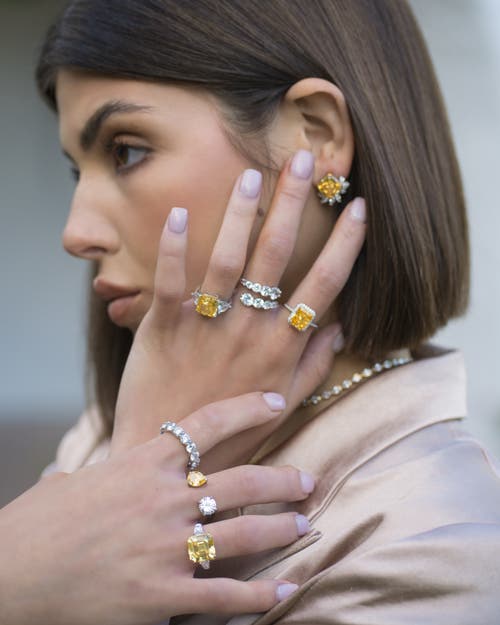 Gemma Azzurro Radiant Canary Stud Earrings In Gold