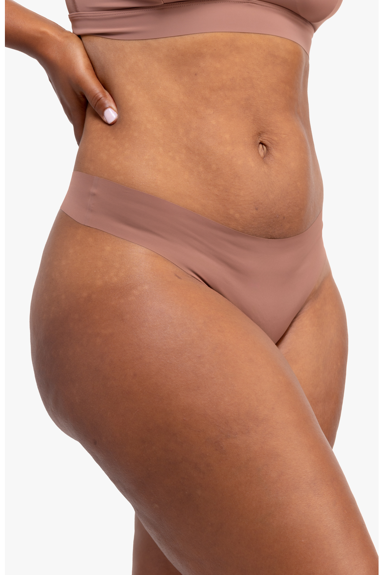 Soft Seamless Thongs, Alternate, color, Toffee