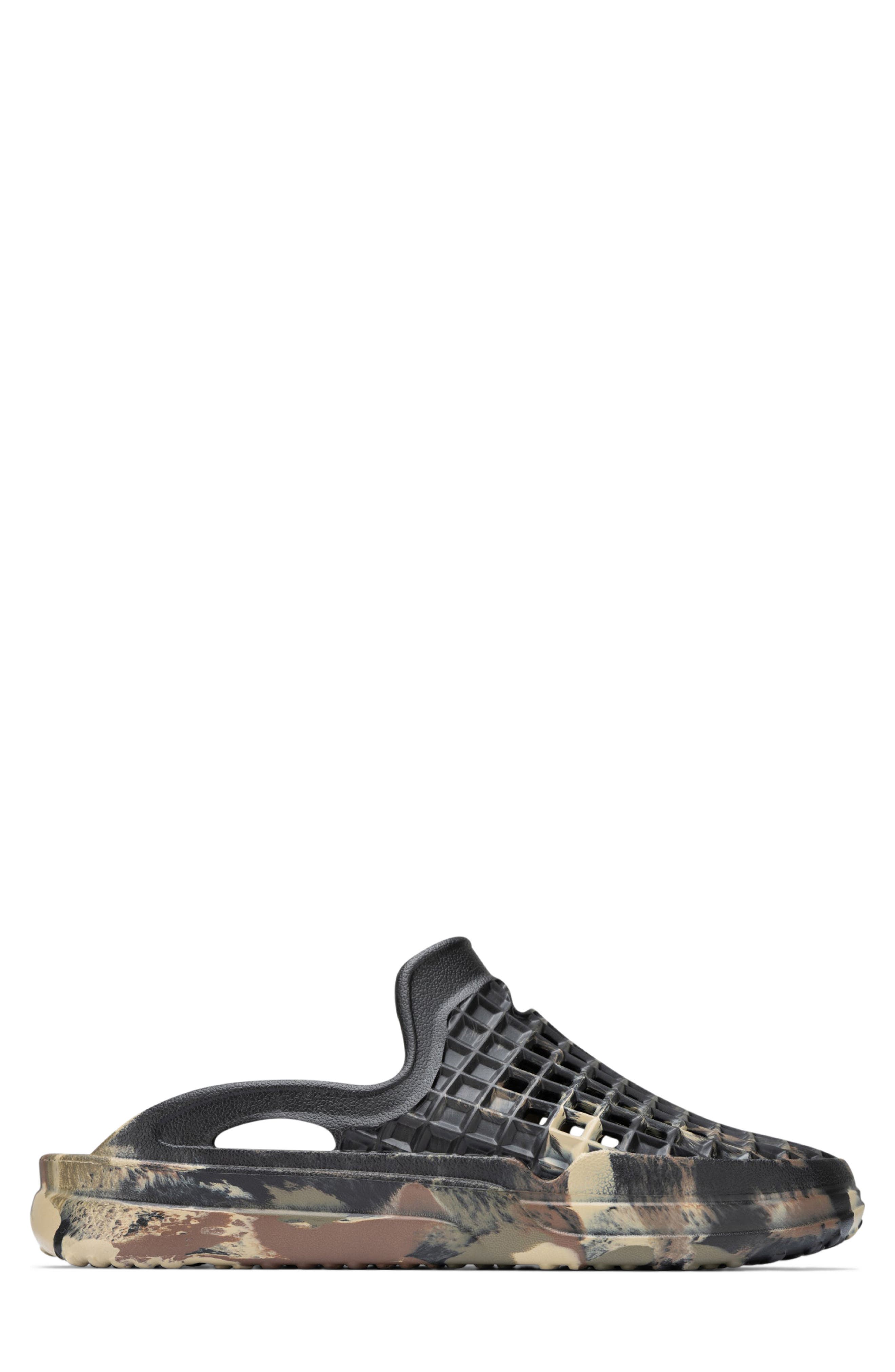 LUSSO CLOUD Scenario Perforated Clog, Alternate, color, Woodland Camo