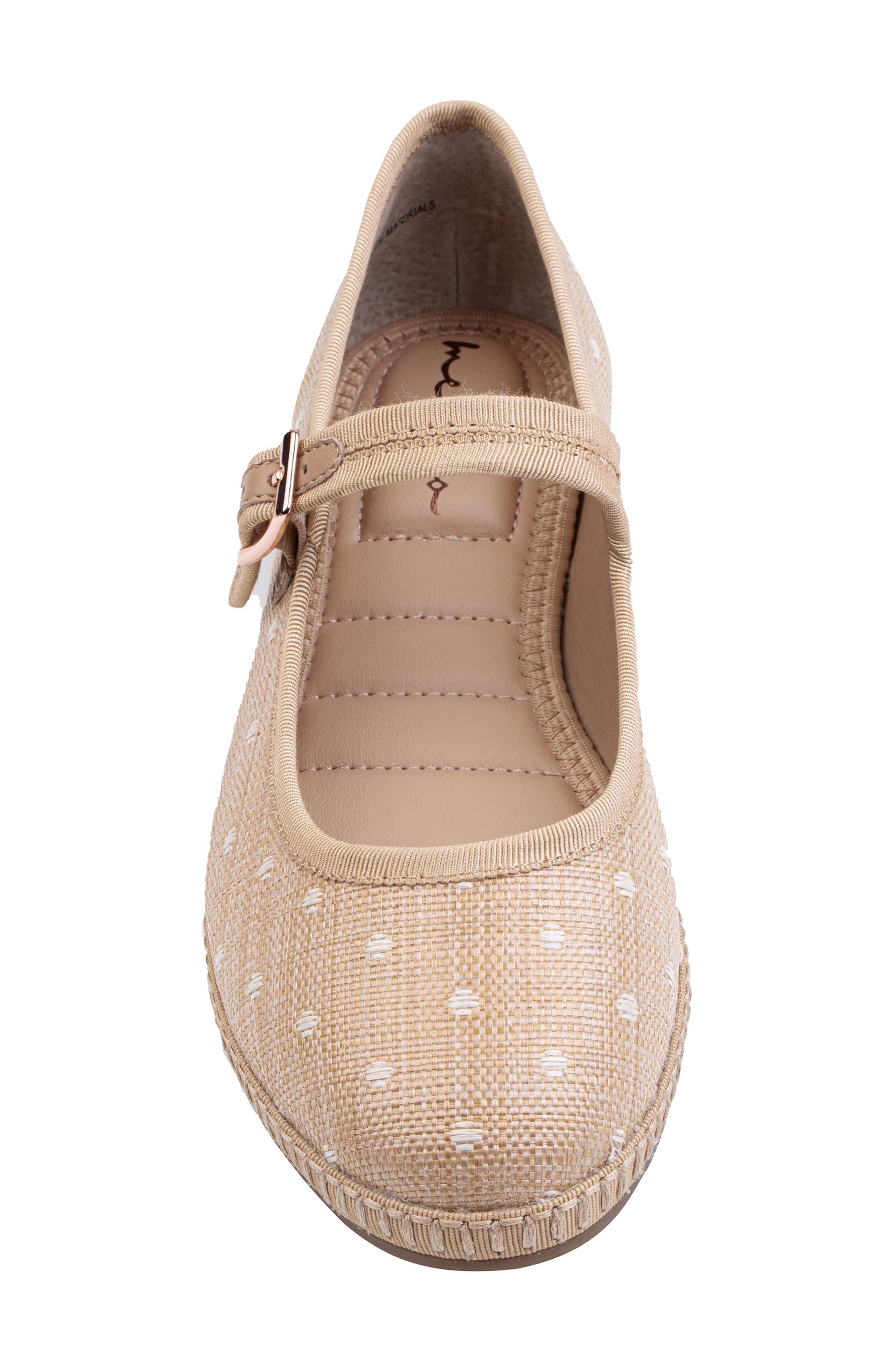 Me Too Gracie Mary Jane Flat, Alternate, color, Natural
