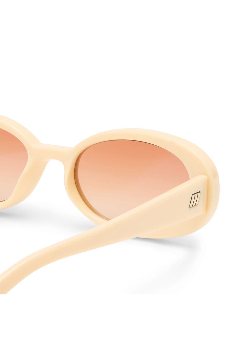 Le Specs Outta Love 51mm Oval Sunglasses, Alternate, color, Ecru/ Warm Brown Grad
