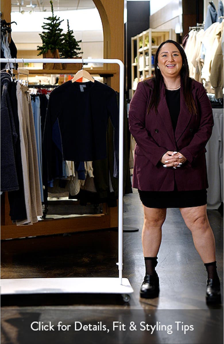 Essential Sculpt Long Sleeve T-Shirt, sales video thumbnail