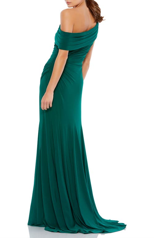 Mac Duggal Off-the-shoulder Shirred Jersey Gown In Emerald