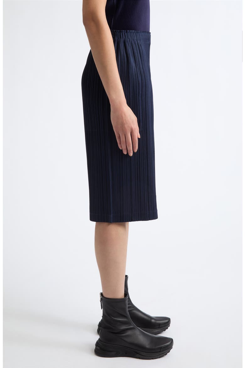 Thicker Bottoms 2 Pleated Bermuda Short, Alternate, color, NAVY
