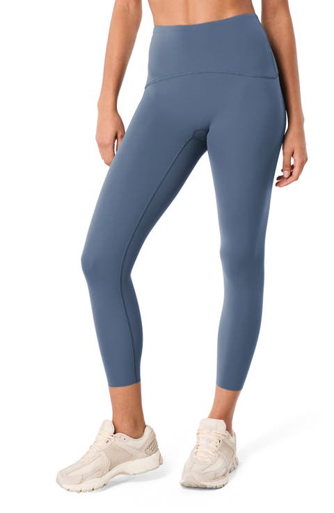 SPANXshape™ Booty Boost® 7/8 Leggings
