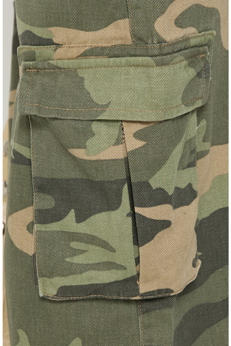 Quinni Wide Leg Cargo Shorts, Alternate, color, LIGHT WASH CAMO
