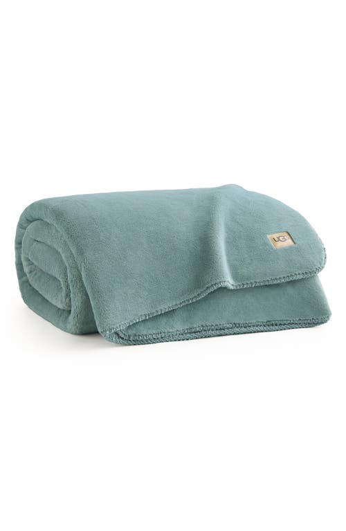 Ugg (r) Sage Plush Throw Blanket In Sidewalk