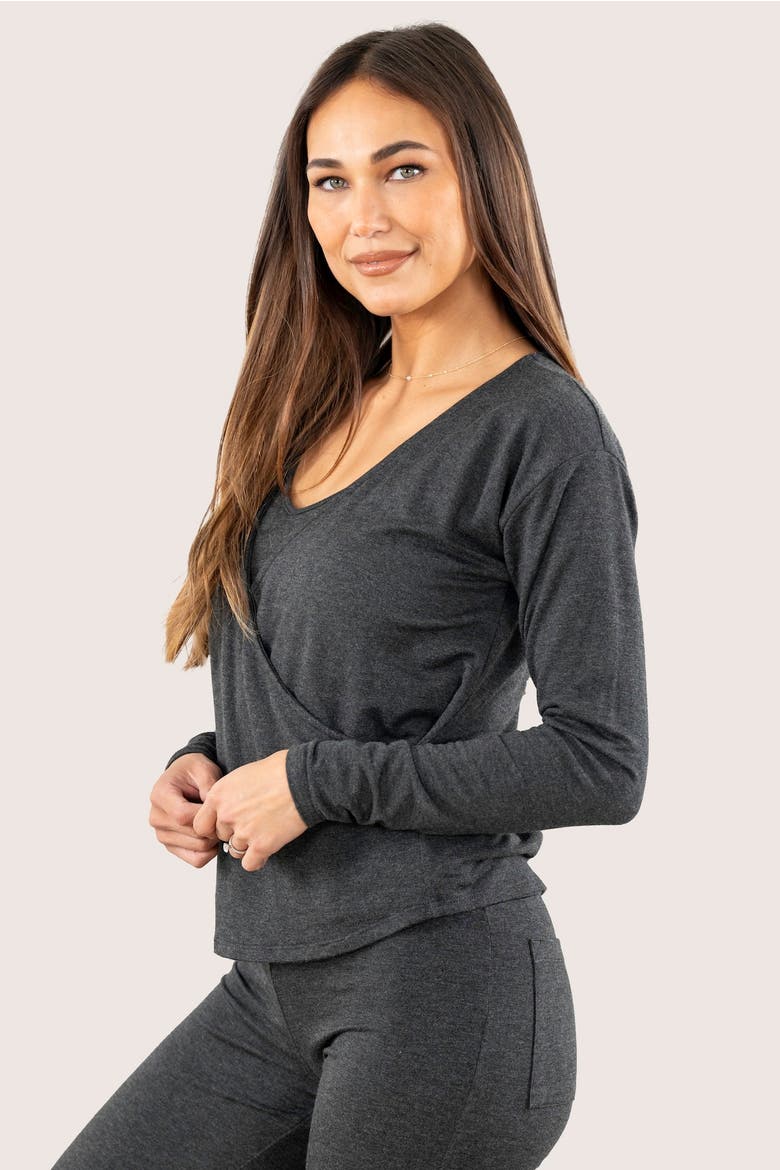 Wrap Star Built-In Shelf Lounge & Sleep Long Sleeve Top, Alternate, color, Charcoal