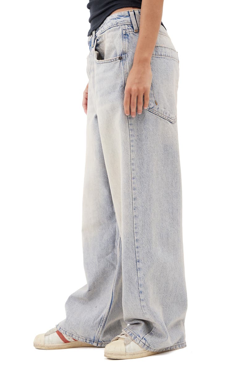 BDG Urban Outfitters Jaya Low Rise Wide Leg Jeans, Alternate, color, Blue/ Pink Tint