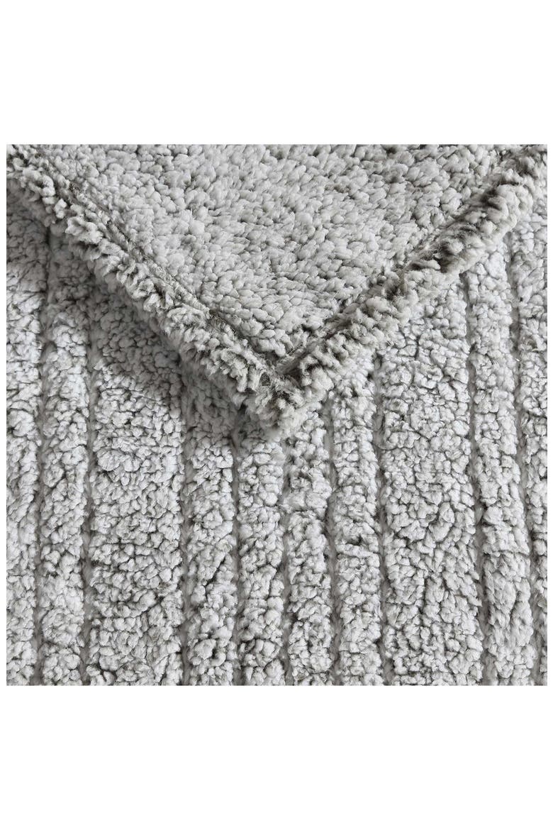Lookout Mountain Tipped Faux Shearling Heated Blanket, Alternate, color, DARK GREEN