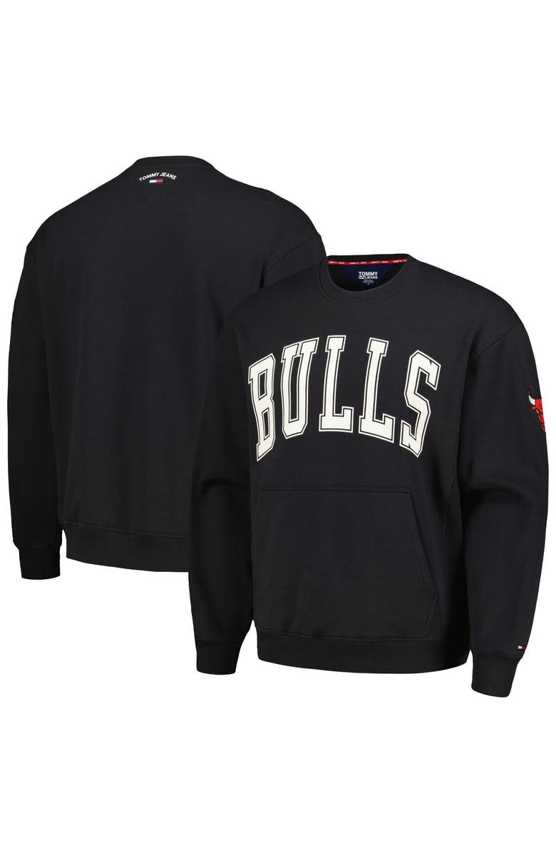TOMMY JEANS Men's Tommy Jeans Black Chicago Bulls Henry Pullover Sweatshirt, Main, color, Black