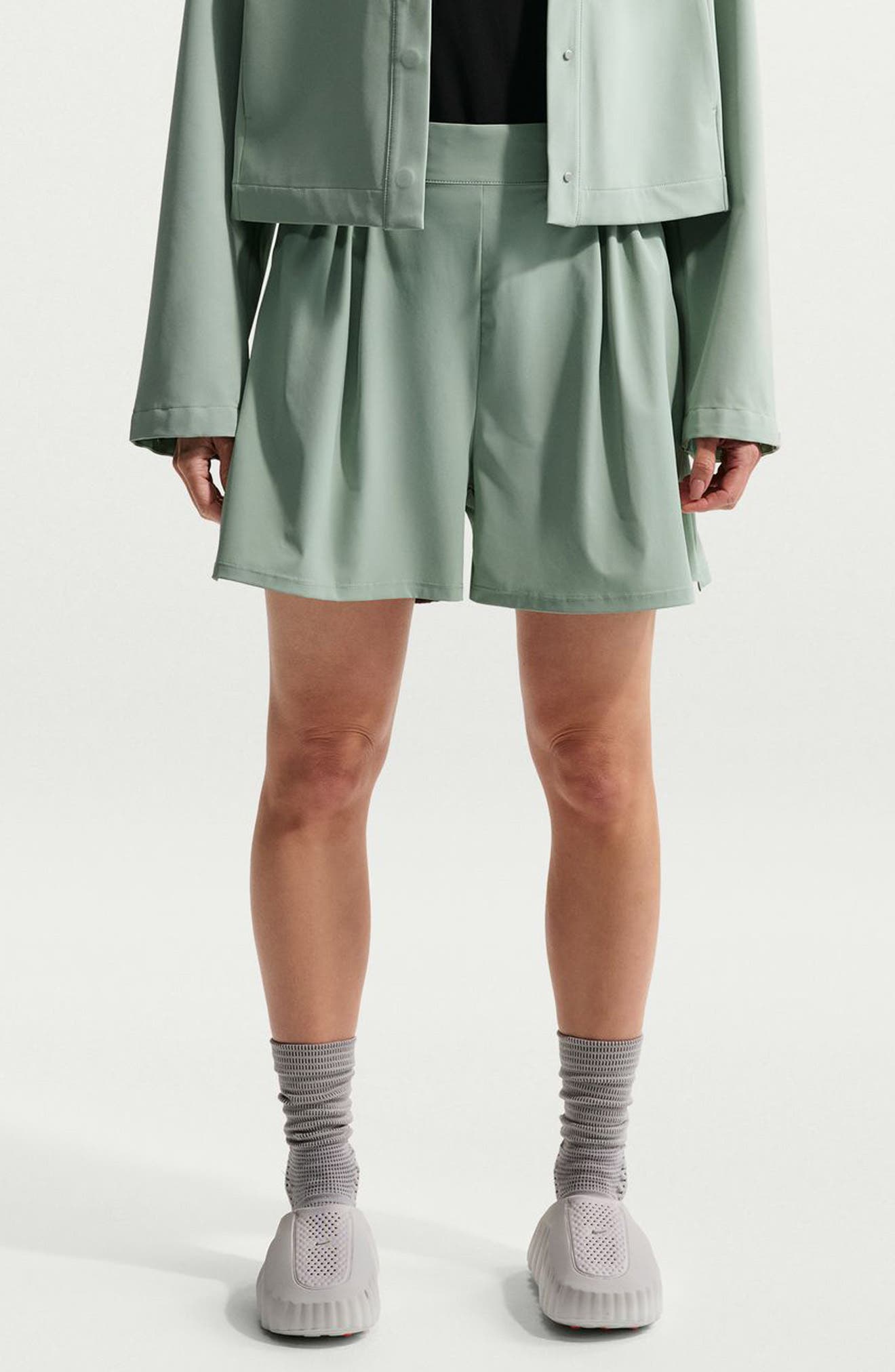 24.7 PerfectStretch Dri-FIT High Waist Shorts - image 3