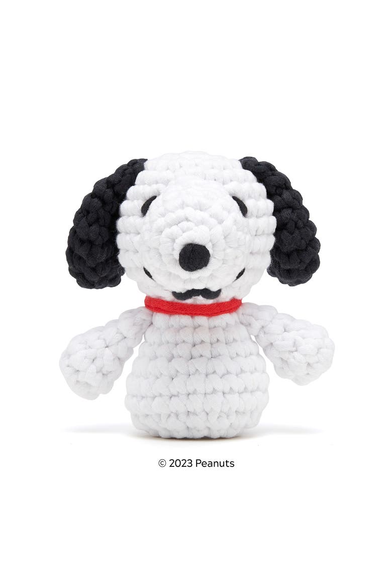 Snoopy Crochet Kit, Alternate, color, WHITE