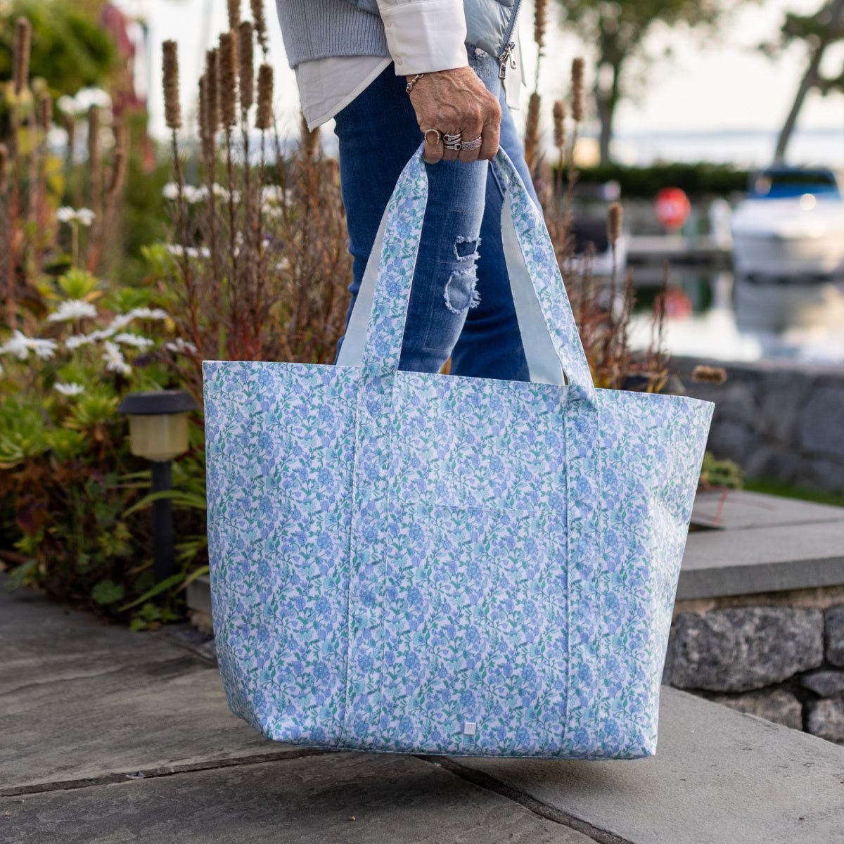 TRVL Design Hamptons Jumbo Tote, Alternate, color, Blue