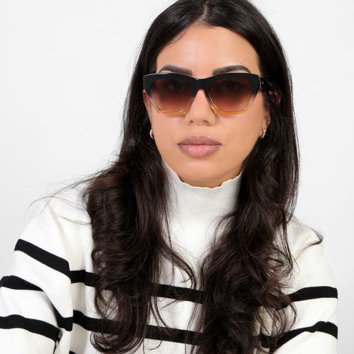 Illesteva Bali Sunglasses In Purple