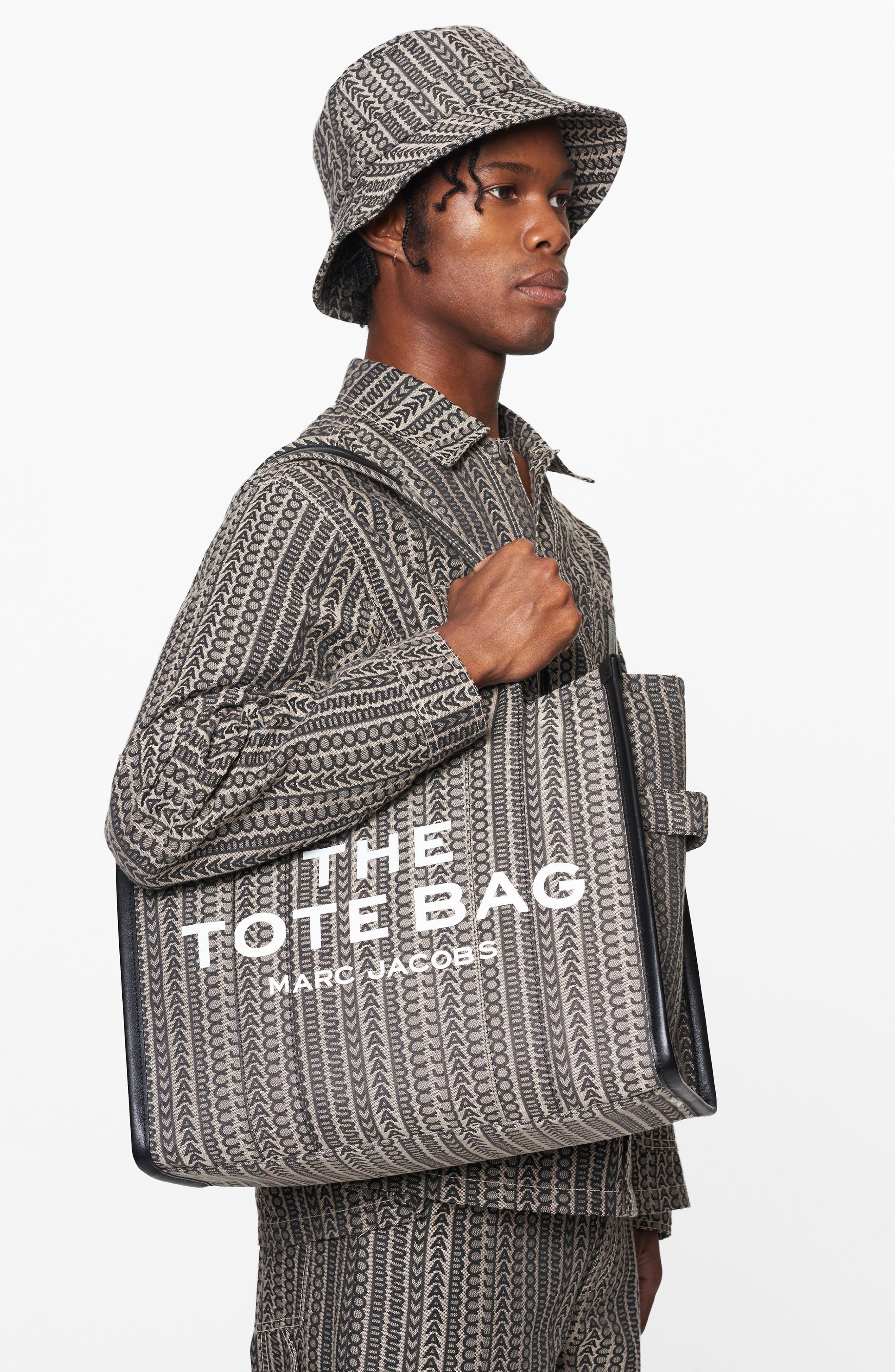 Marc Jacobs The Large Monogram Canvas Tote, Alternate, color, 