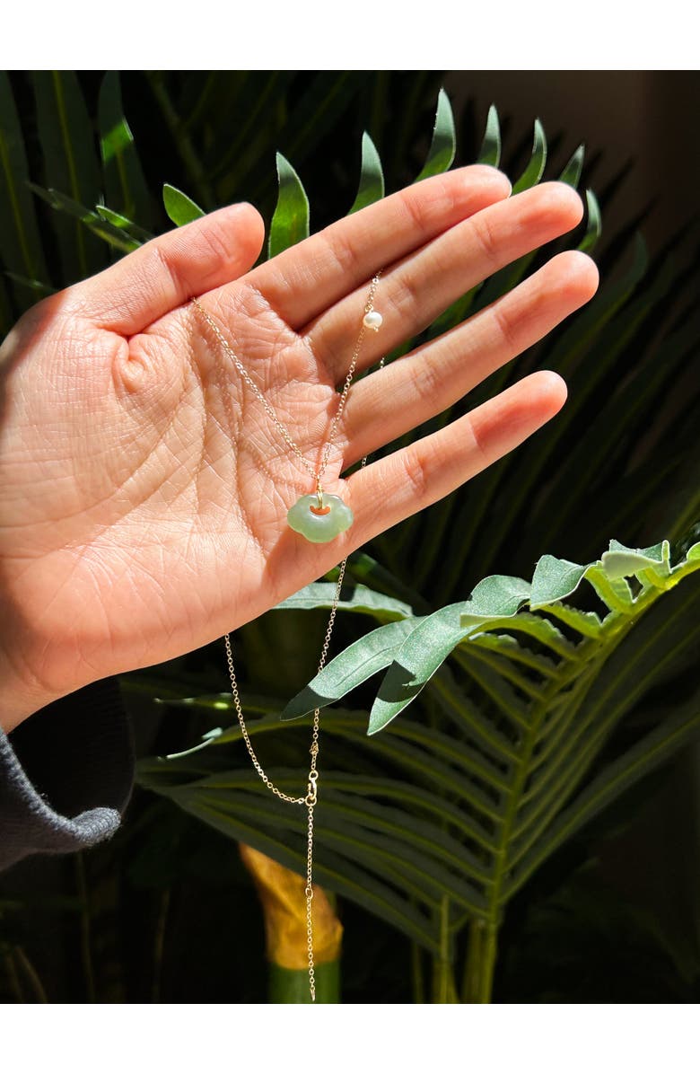 seree Cloud Green jade pendant necklace, Alternate, color, Light Green