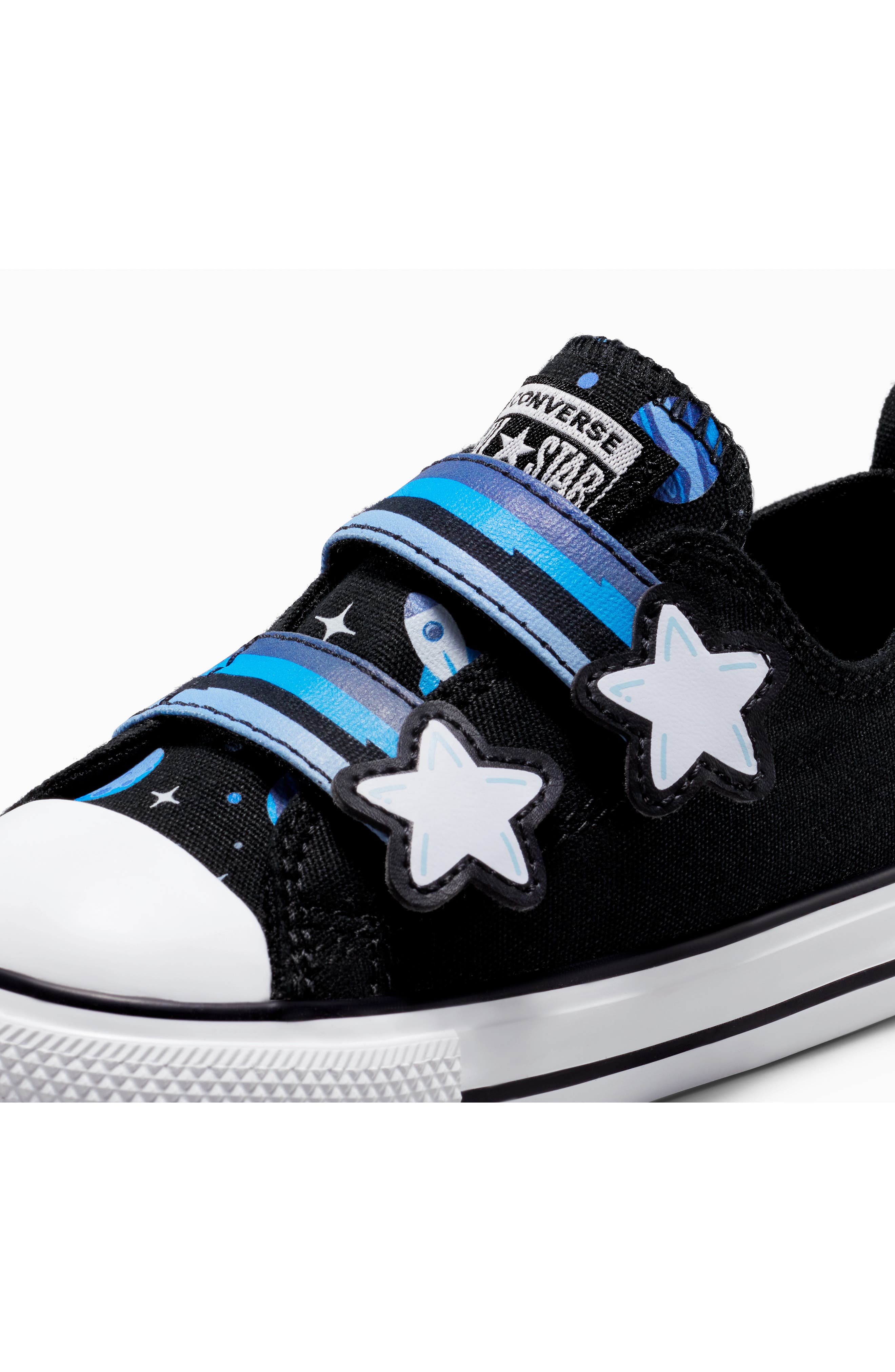 Converse Kids' Chuck Taylor<sup>®</sup> All Star<sup>®</sup> 2V Sneaker, Alternate, color, Black/ White/ Slacker Blue