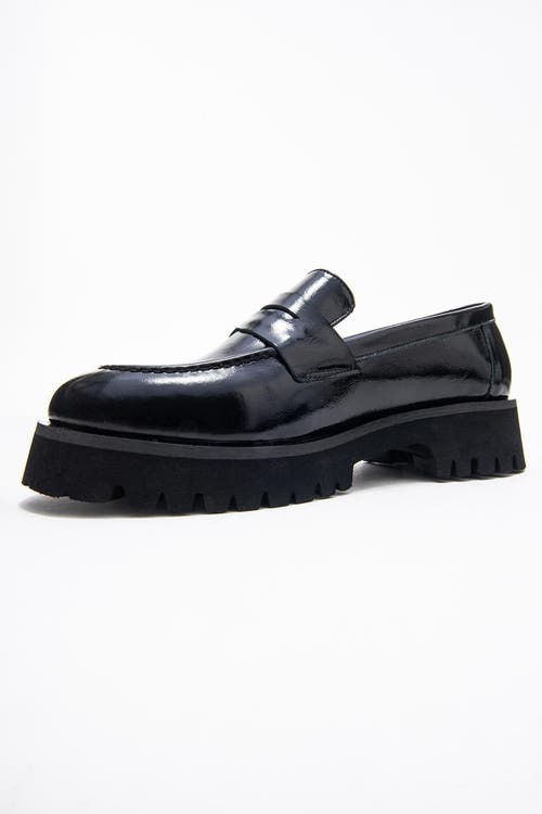 Forever & Always Shoes Vionel Leather Loafer In Black