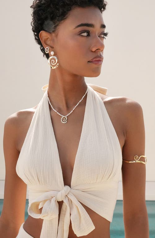 Ettika Intertwined Aura Swirl Arm Cuff In Gold