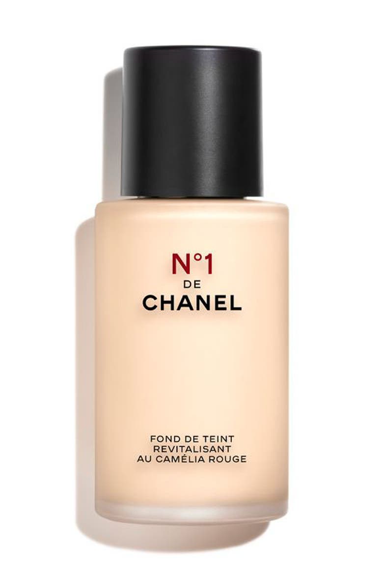 N°1 DE CHANEL REVITALIZING FOUNDATION Illuminates - Moisturizer - Protects, Main, color, BD01