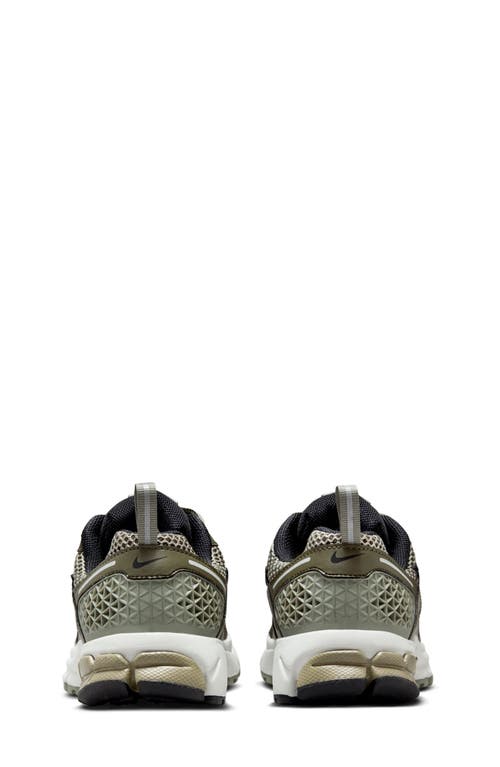 Nike Zoom Vomero 5 Sneaker In Cargo Khaki/light Army