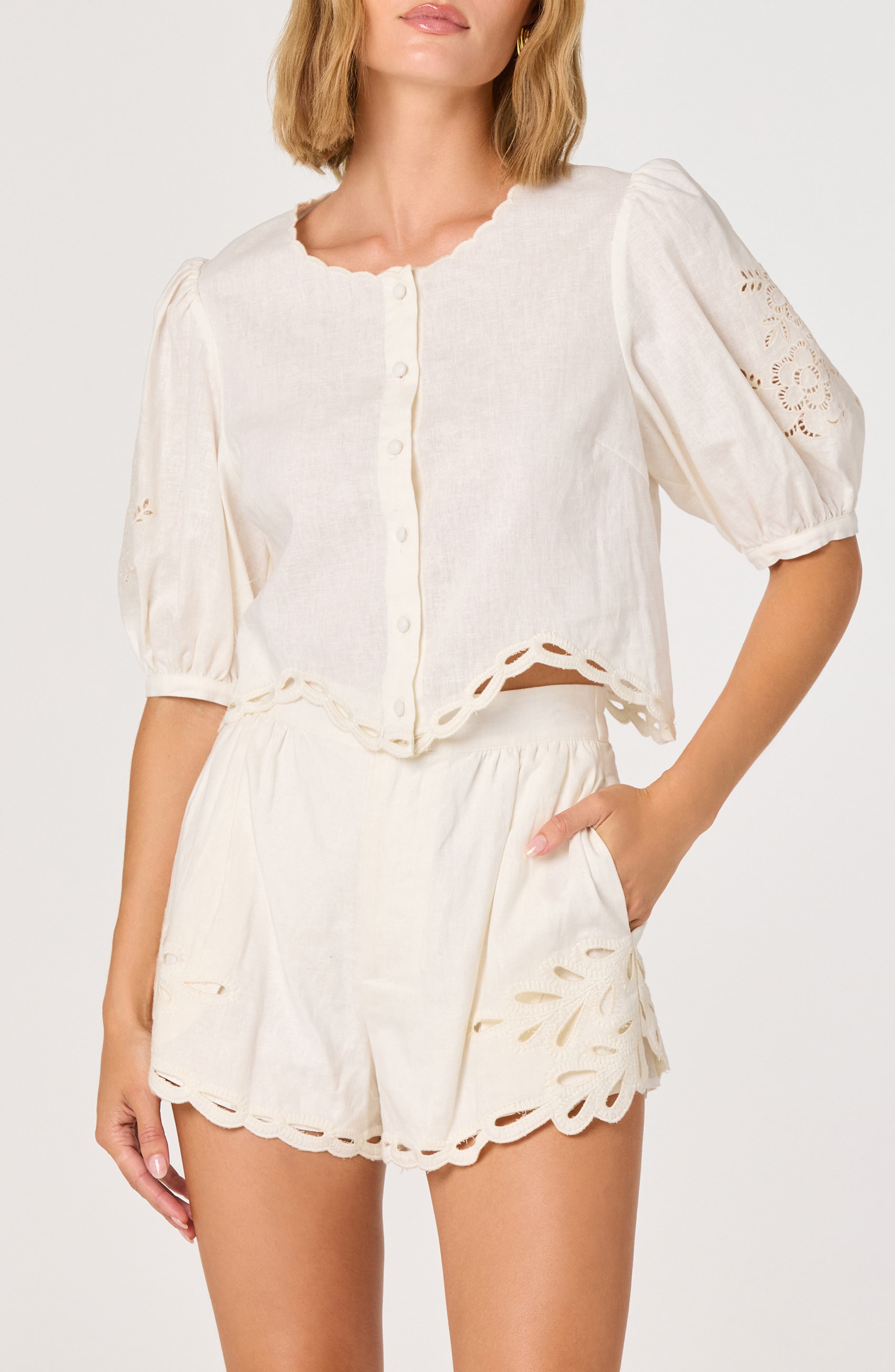 selected WHITE