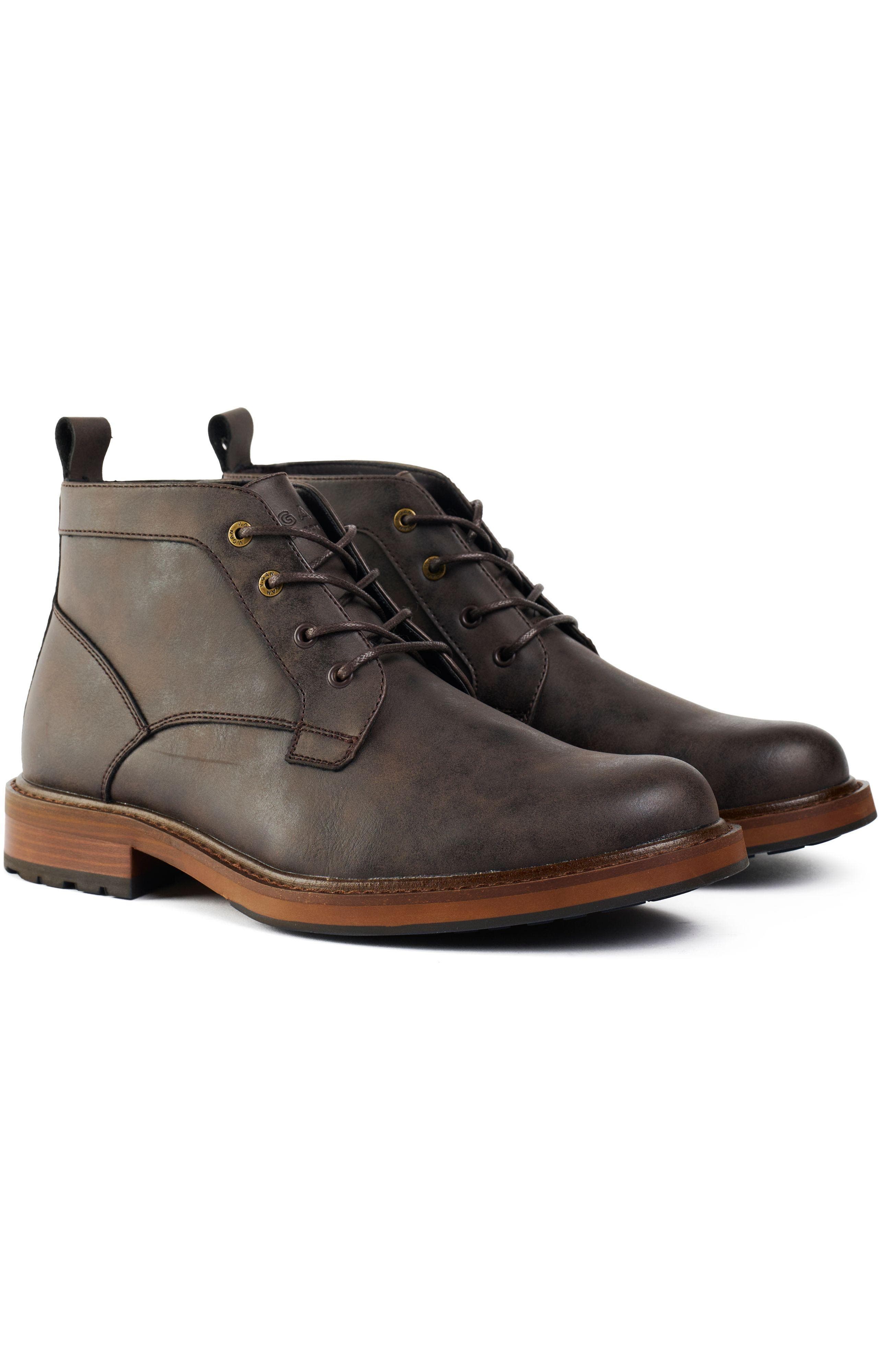 V.GAN LONDON Aspar Chukka Boots, Alternate, color, Brown
