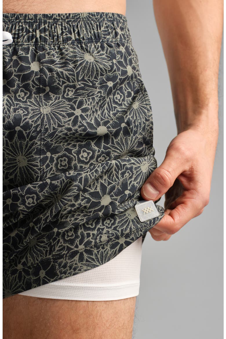 R&R 5.5-Inch Swim Trunks, Alternate, color, TRUE NAVY/GREEN SAGE FLORAL