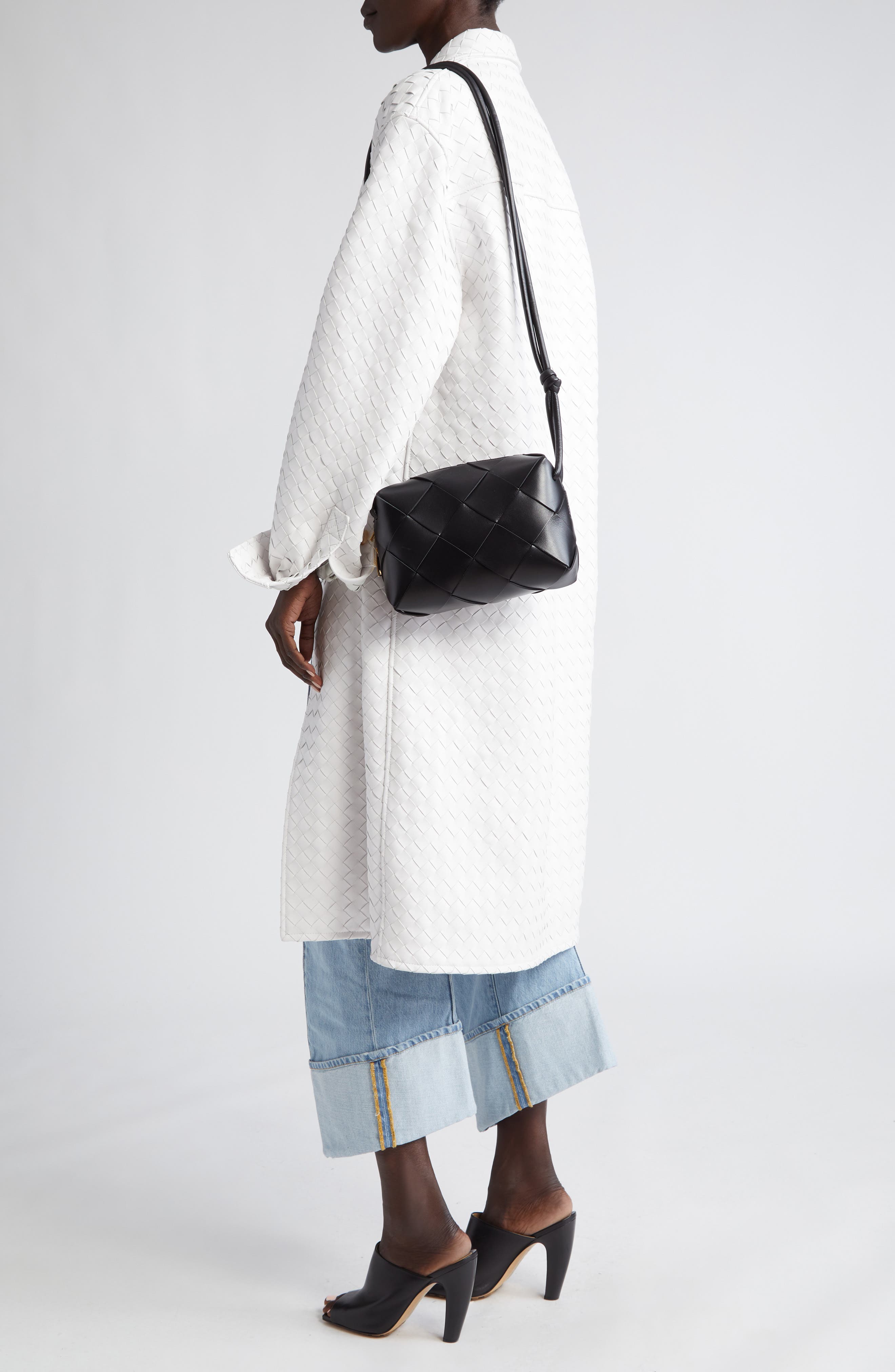 Bottega Veneta Large Intrecciato Leather Crossbody Bag, Alternate, color, 