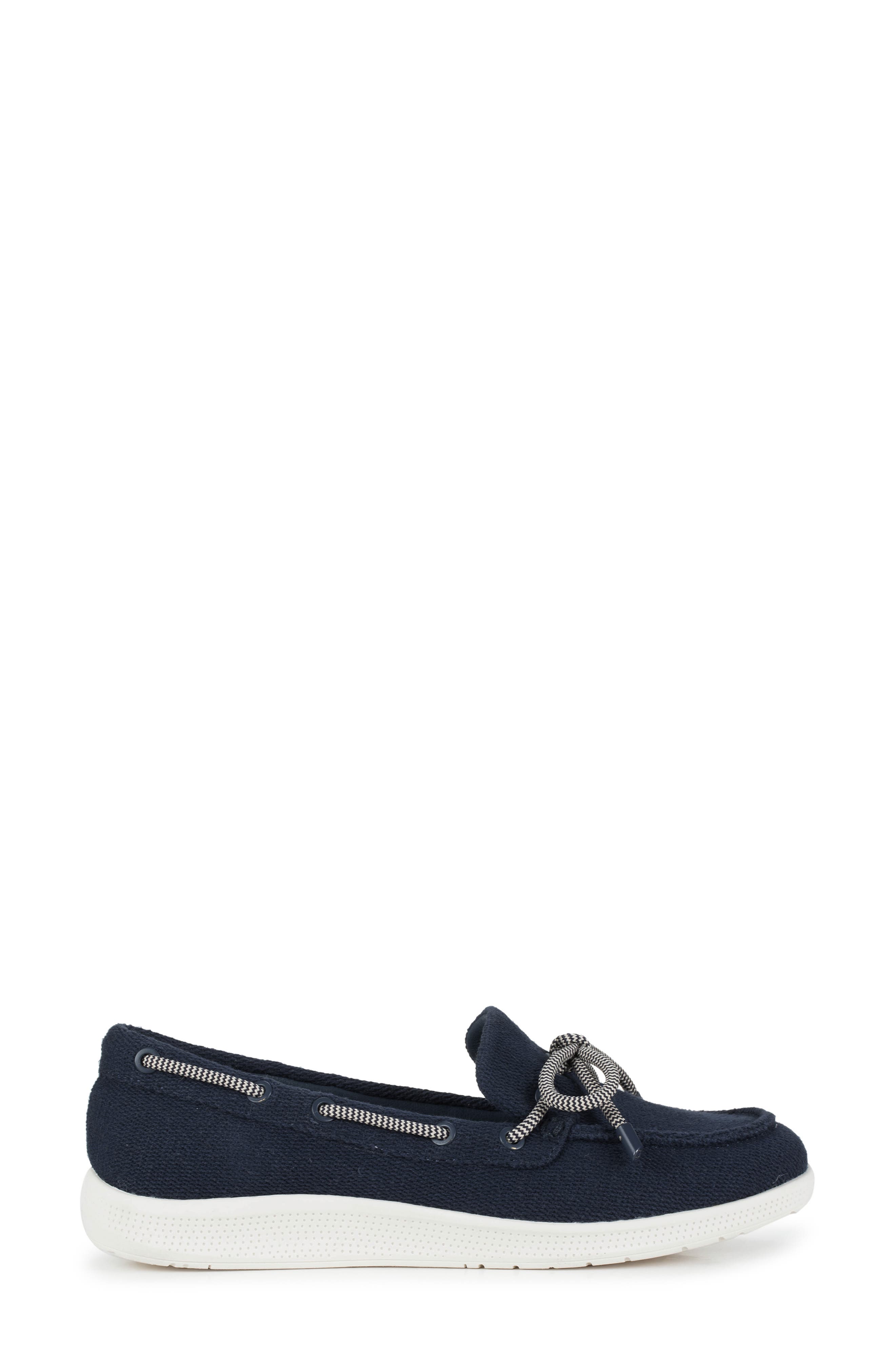 BARETRAPS Venia Boat Shoe, Alternate, color, Denim Blue