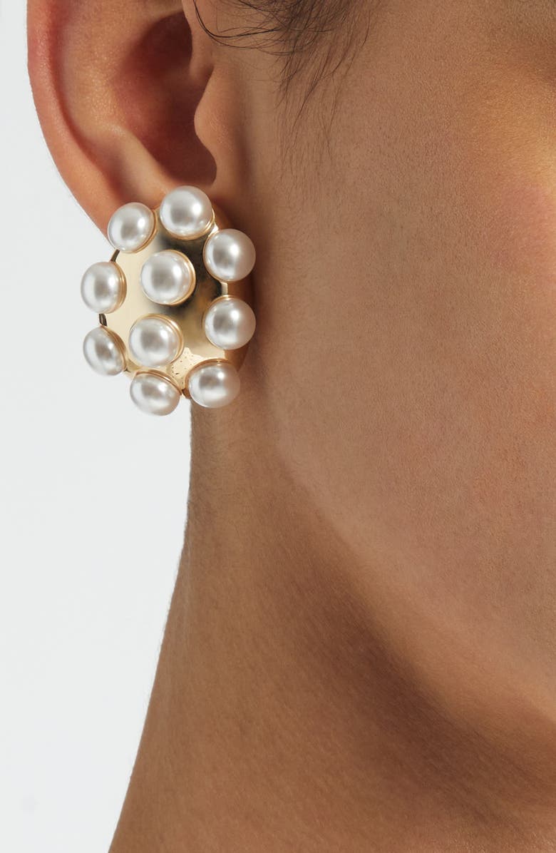 Carolina Herrera Faux Pearl Studded Stud Earrings, Alternate, color, Pearl/ Gold