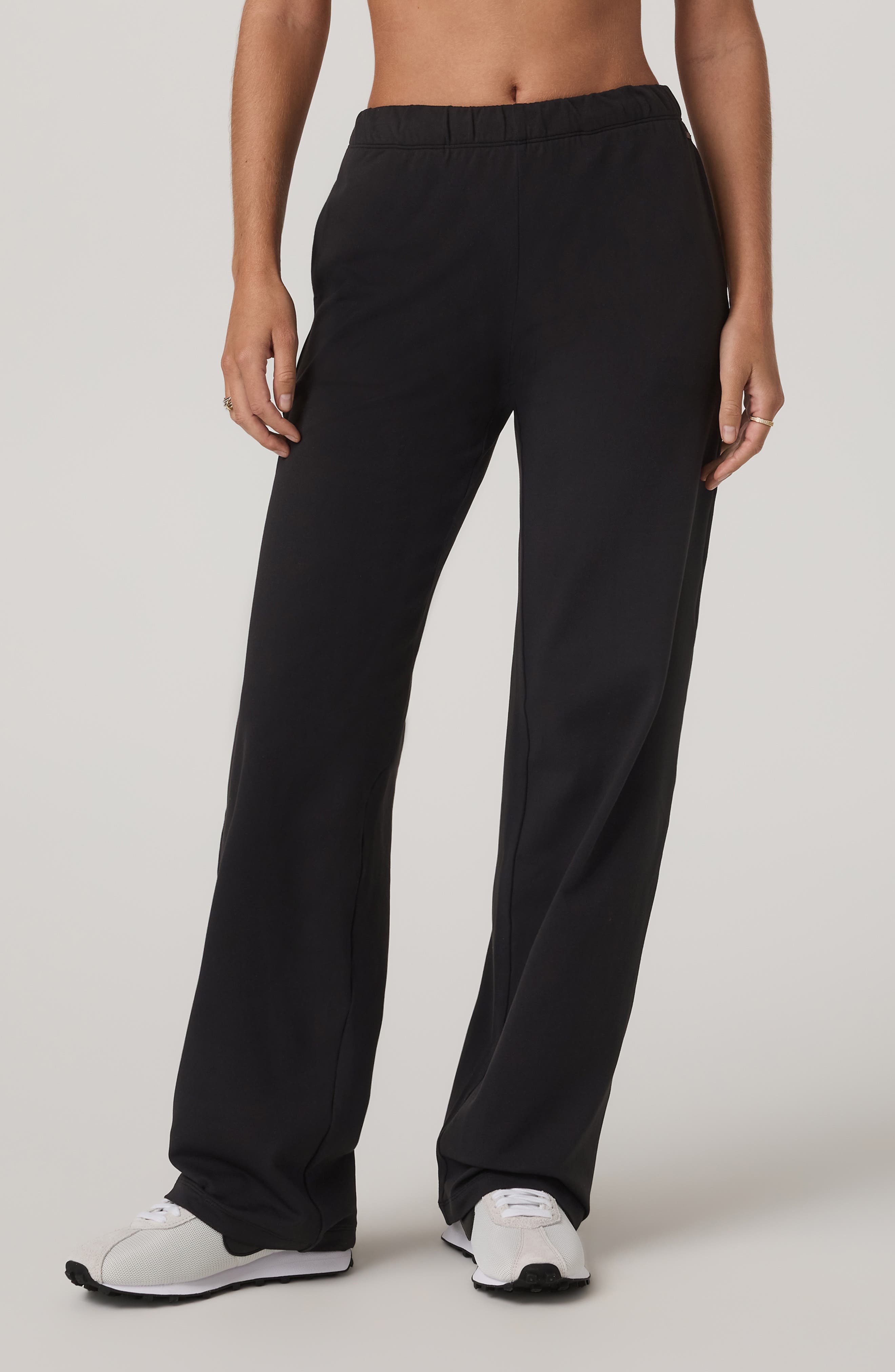 SOLID BLACK