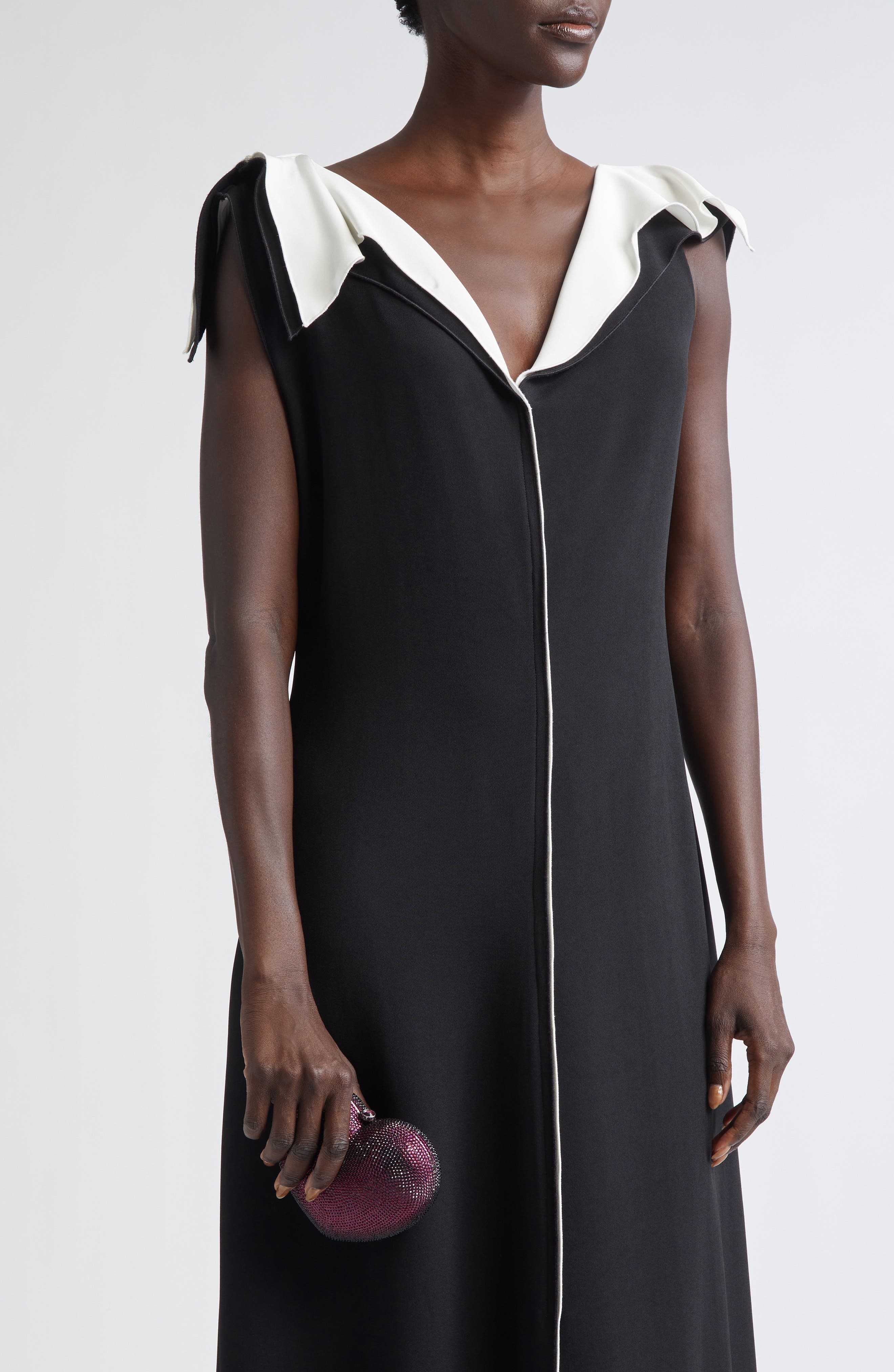 JUDITH LEIBER COUTURE Lamour Petite Coeur Heart Clutch, Alternate, color, Silver Amethyst