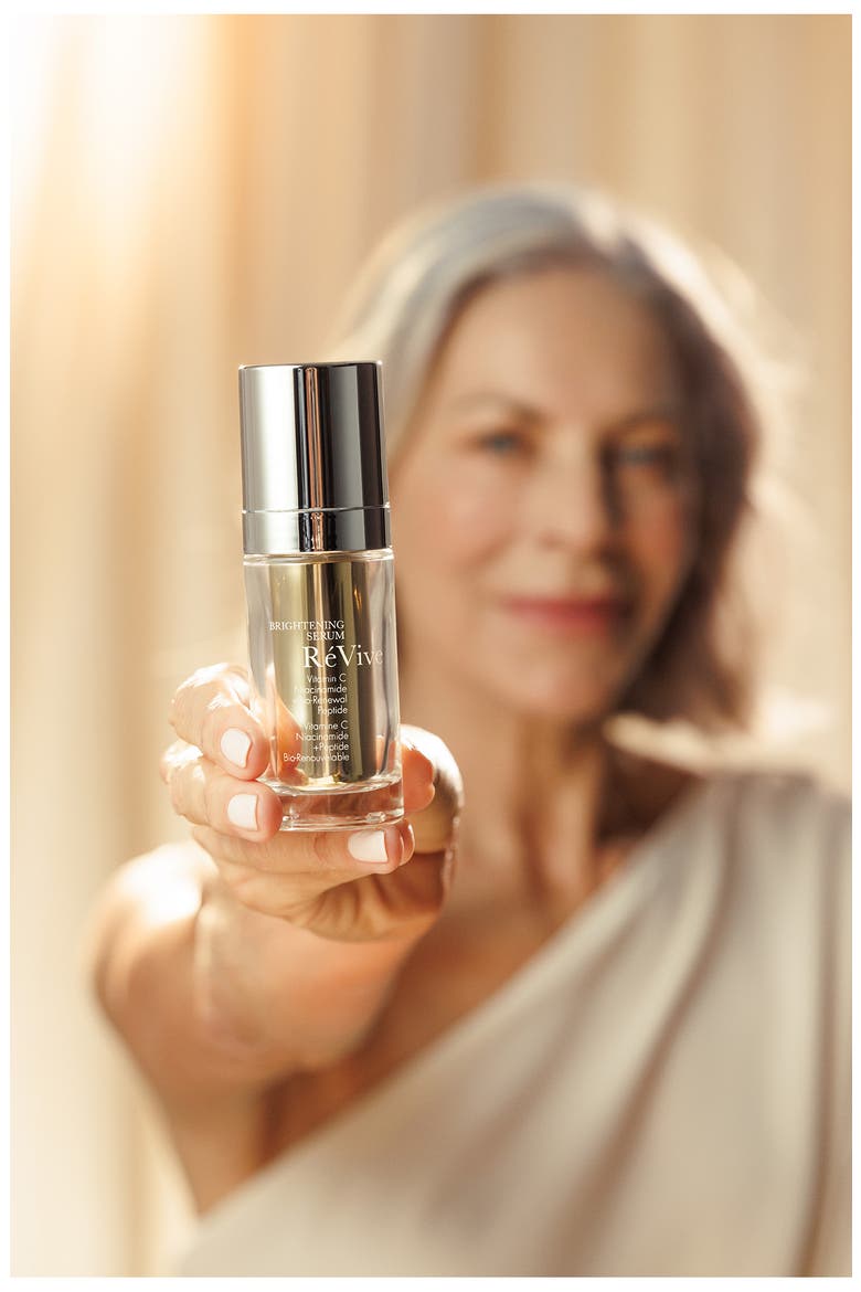 RéVive® Brightening Serum Vitamin C, Niacinamide + Bio-Renewal