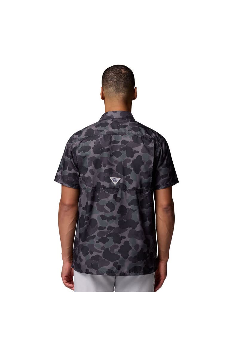 Men's Columbia Black Georgia Bulldogs Super Slack Tide Omni-Wick Button-Up Shirt, Alternate, color, Black