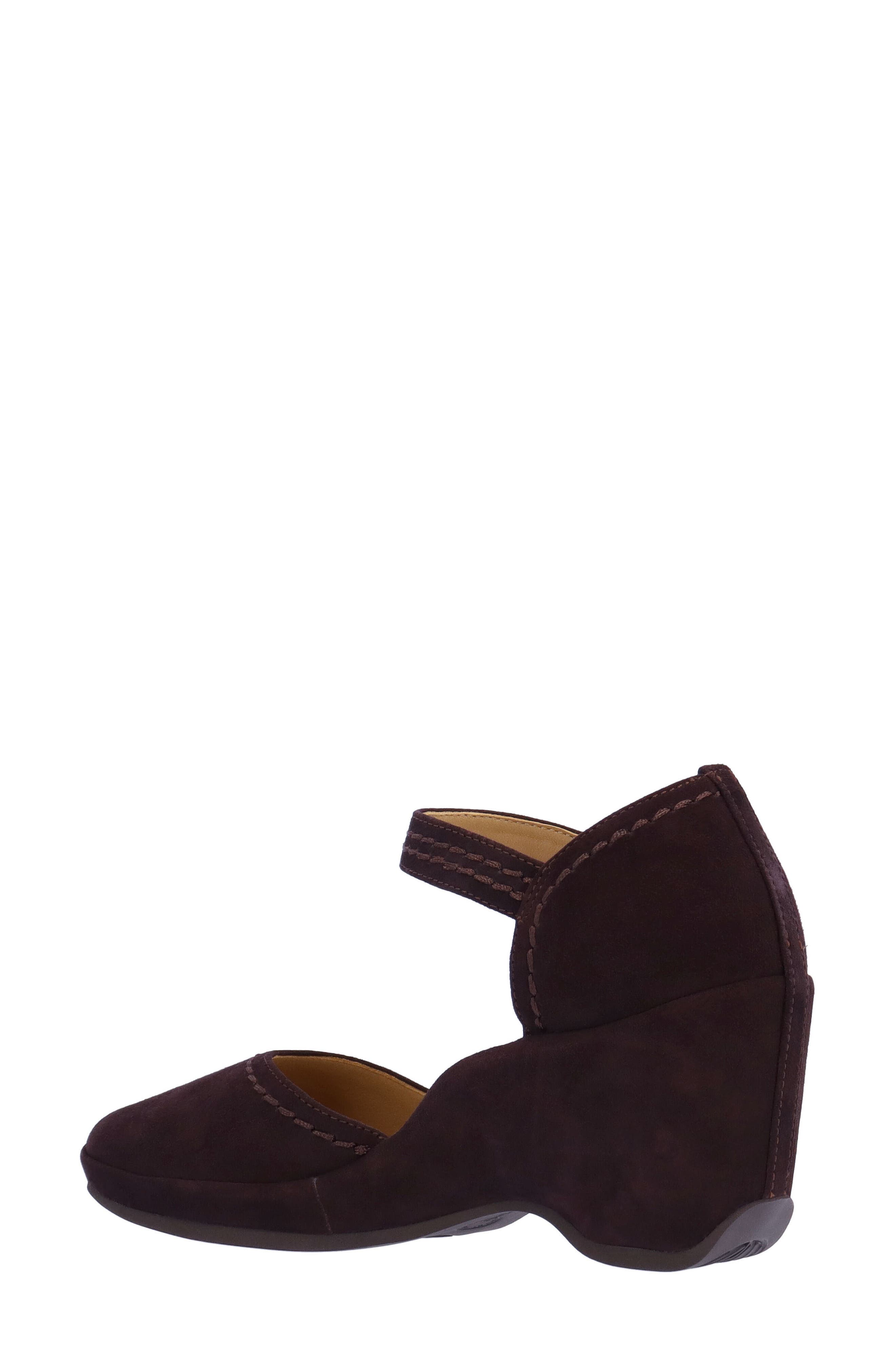 Orva Wedge Sandal - image 4